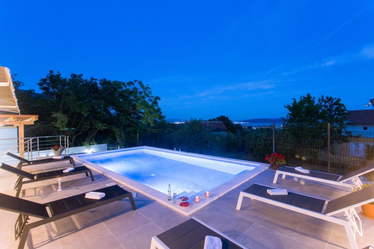 Villa Ivano With Sea&Mountain View Kastel Stari ภายนอก รูปภาพ